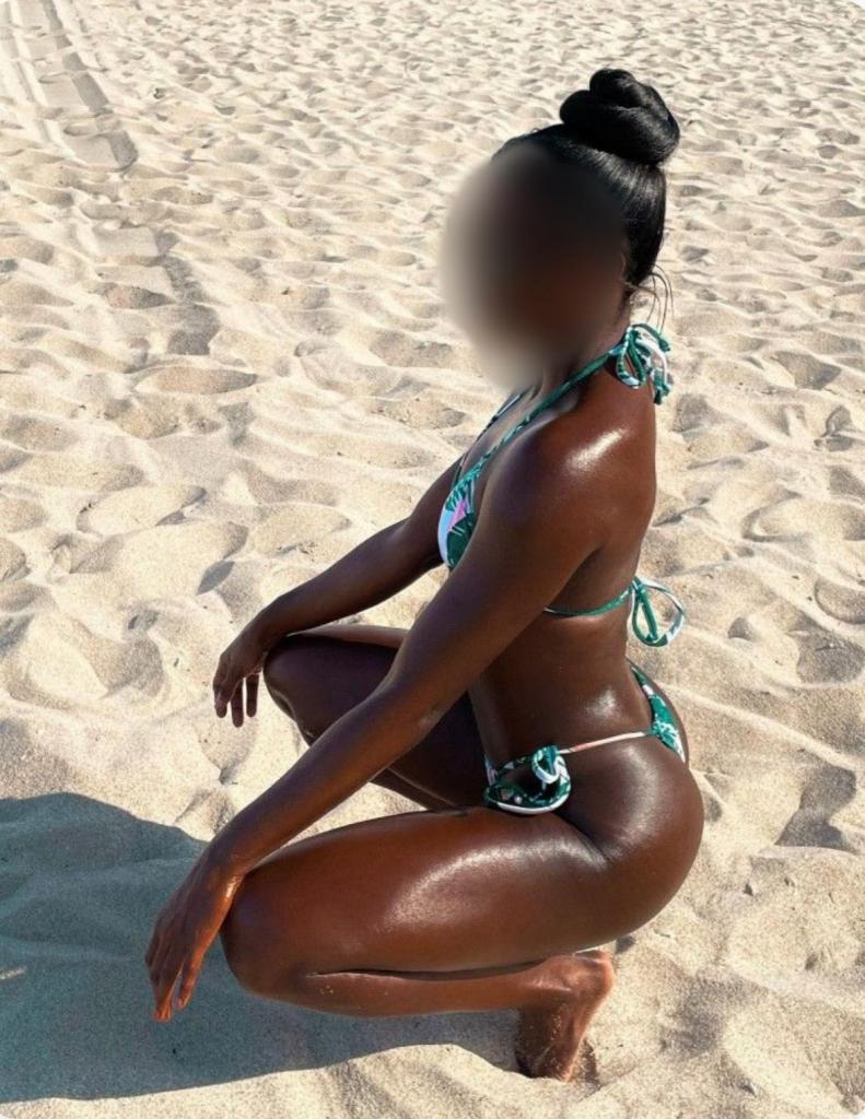 Chica busca chico en Asturias: 