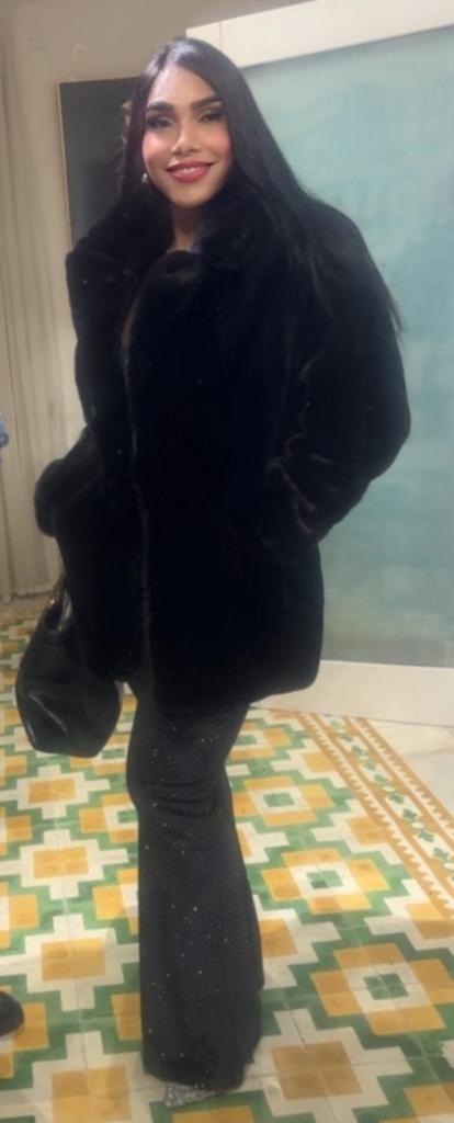 613608769: Transexual en Granada