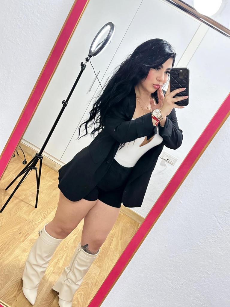 Chica busca chico en Cádiz: 