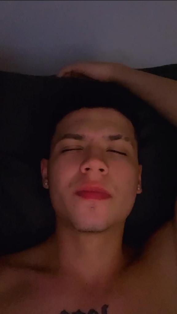 667556206: Chico busca chica en Madrid