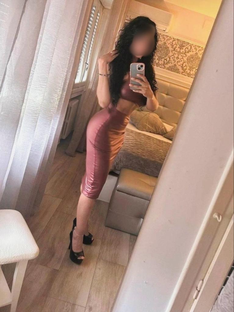 Chica busca chico en Madrid: Chica busca chico