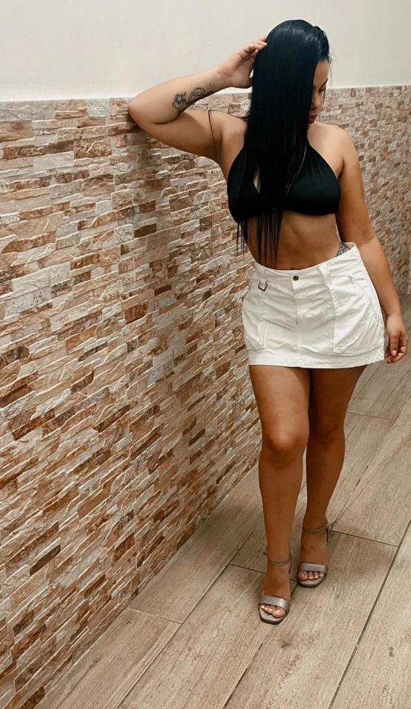 Chica busca chico en Valencia: Chica busca chico