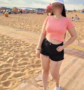 613978314: Chica busca chico en Barcelona