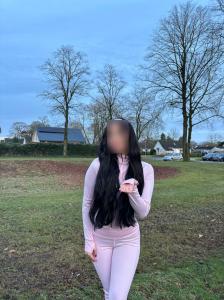 695112861: Chica busca chico en Valencia