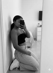 656777453: Chica busca chico en Alicante