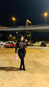 672128636: Chica busca chico en Sevilla