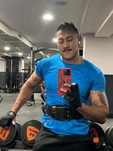 657868818: Chico busca chica en Pontevedra