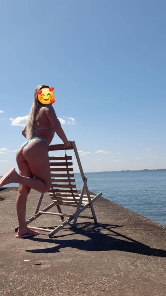 643864894: Chica busca chico en Granada