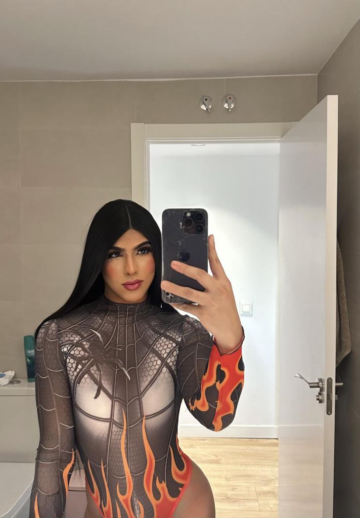 670585602: Chica busca chico en Cuenca