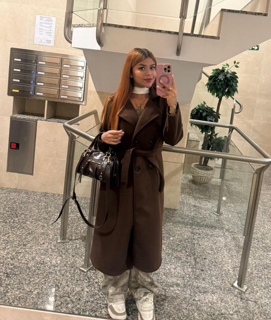 632044839: Chica busca chico en Barcelona