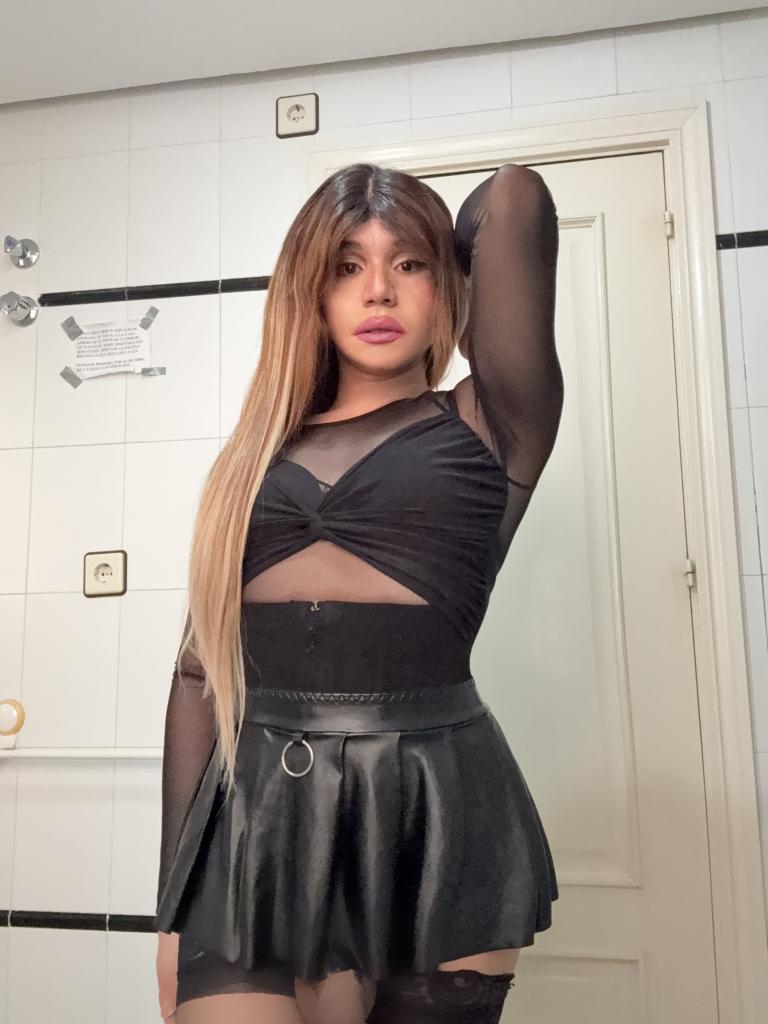 643246342: Chica busca chico en Alicante