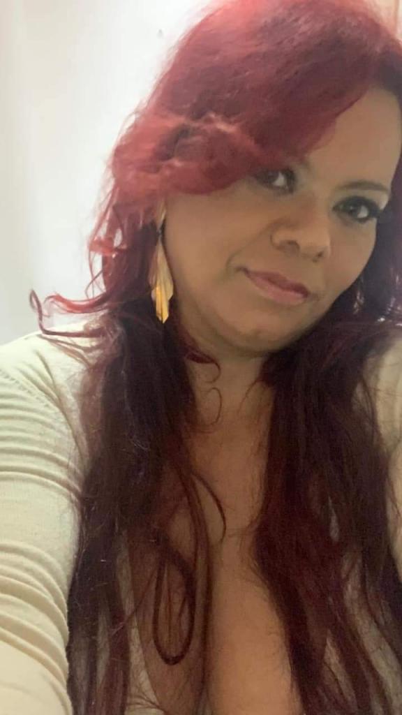 604129398: Chica busca chico en Barcelona