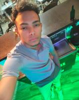 613196110: Chico busca chica en Badajoz