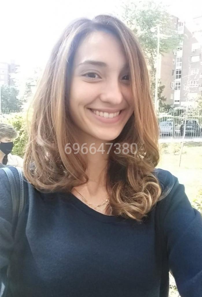 696647380: Chica busca chico en Pontevedra
