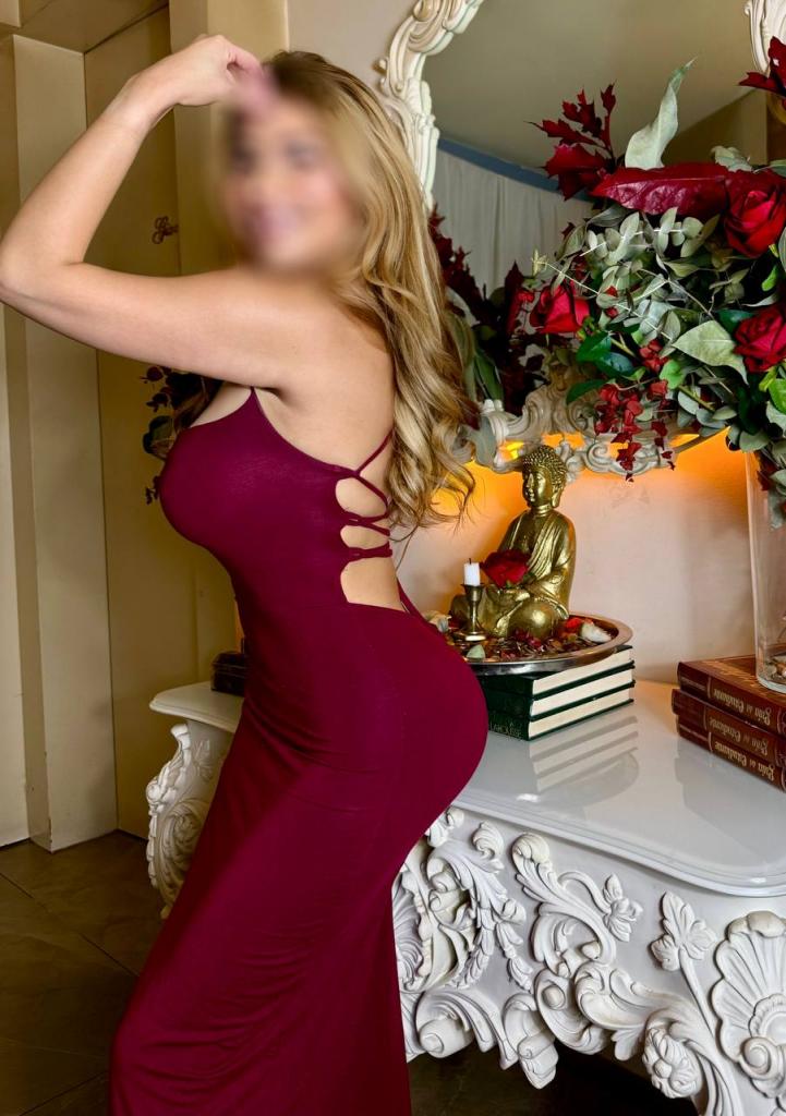 640942699: Chica busca chico en Barcelona