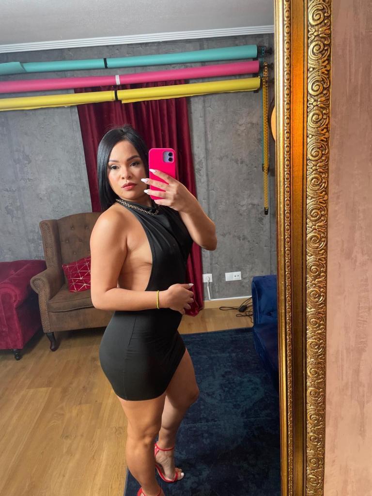 610795783: Chica busca chico en Pontevedra