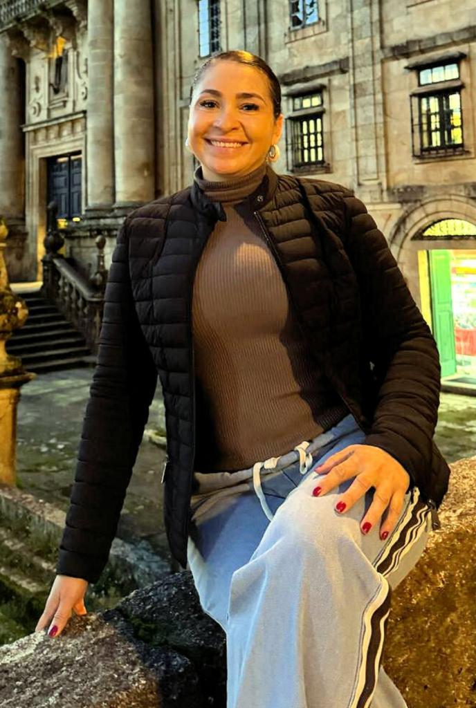 614391978: Chica busca chico en Pontevedra