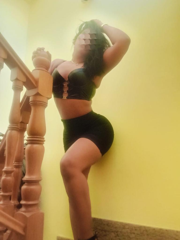 Chica busca chico en Cádiz: 