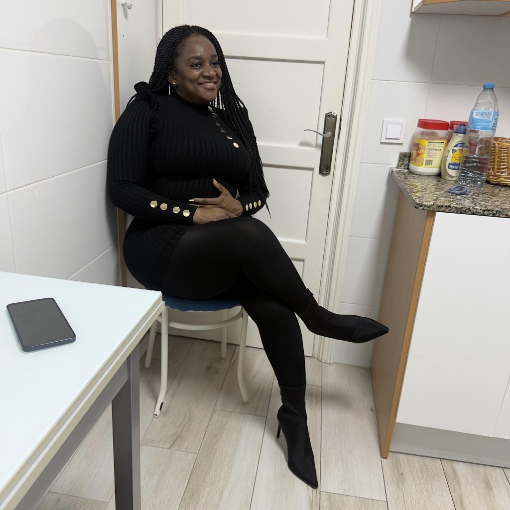 613296788: Chica busca chico en Asturias