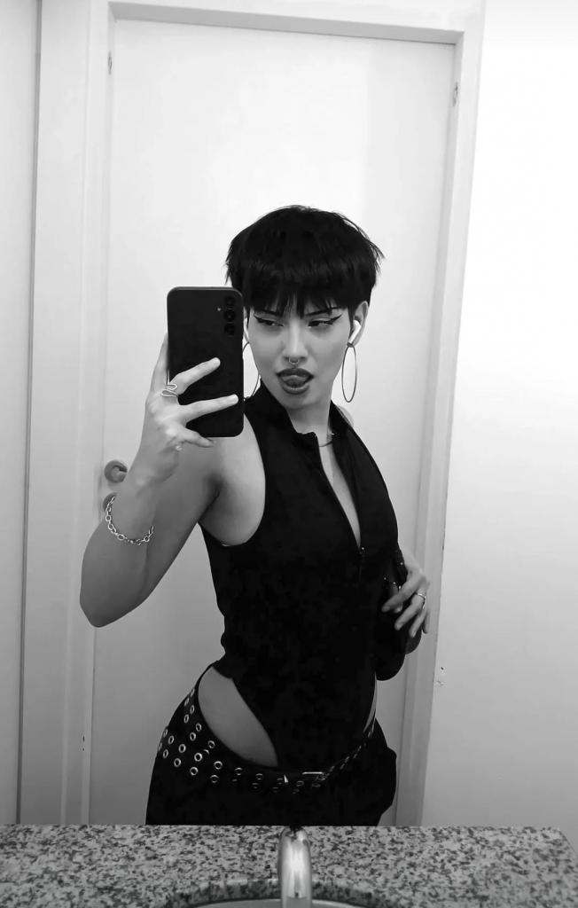 623721950: Chica busca chico en Murcia