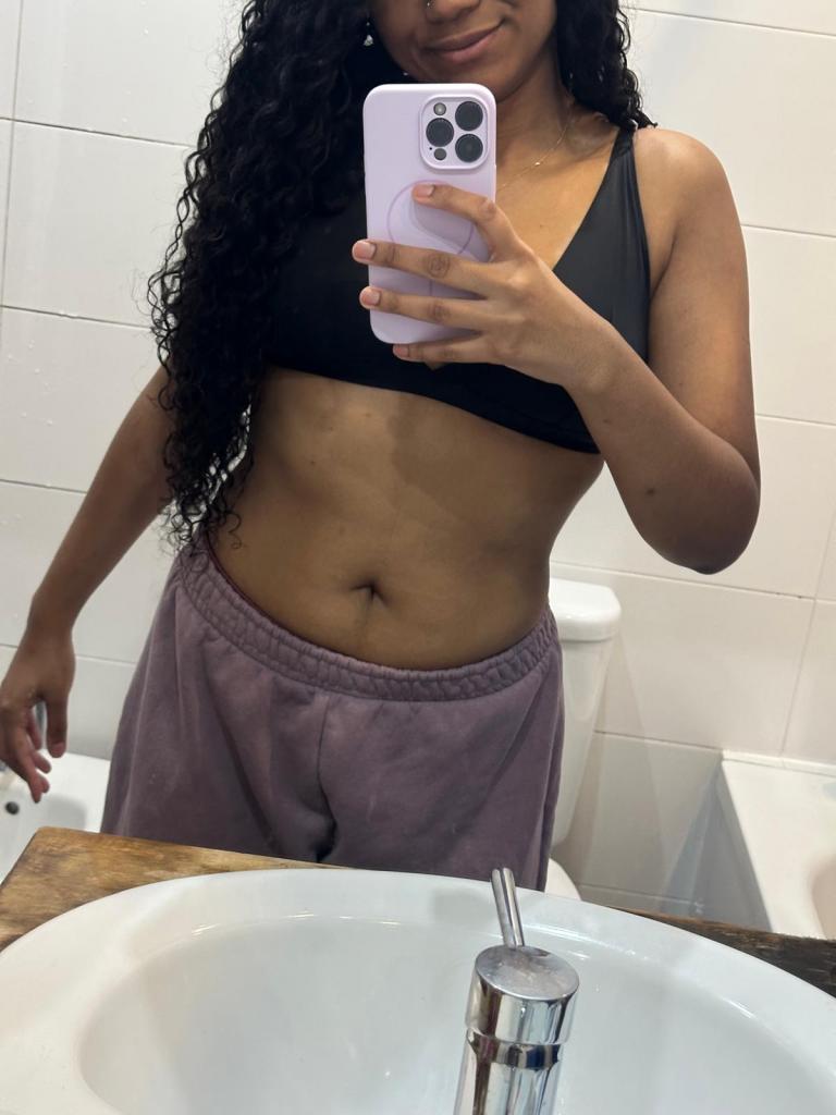 742045179: Chica busca chico en León