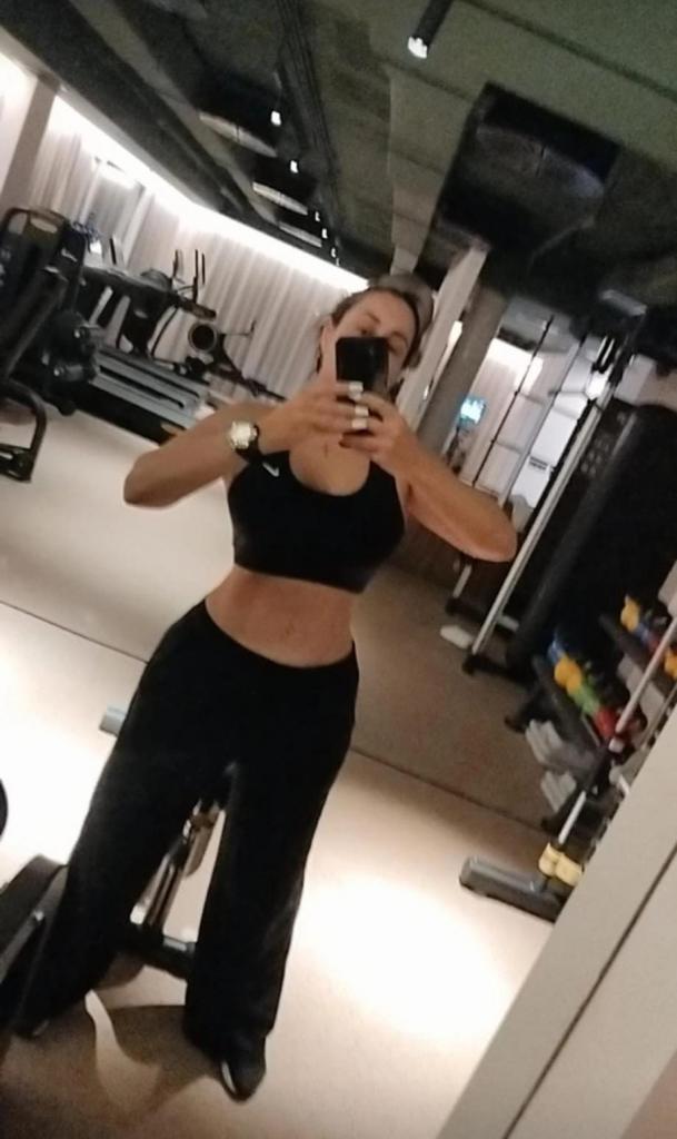 654921480: Chica busca chico en Madrid