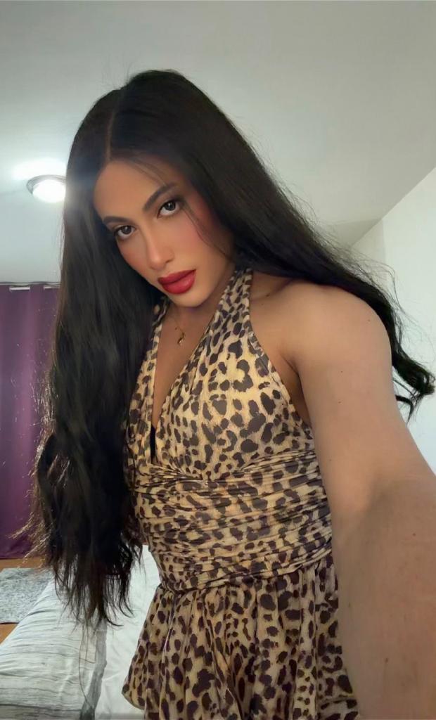 631058869: Transexual en Cantabria