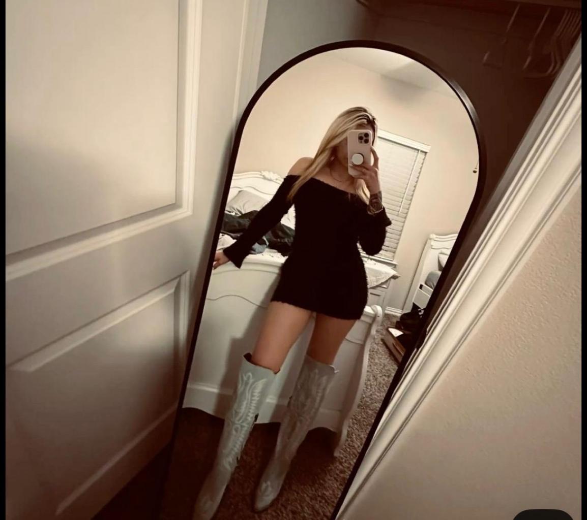 631133707: Chica busca chico en Madrid