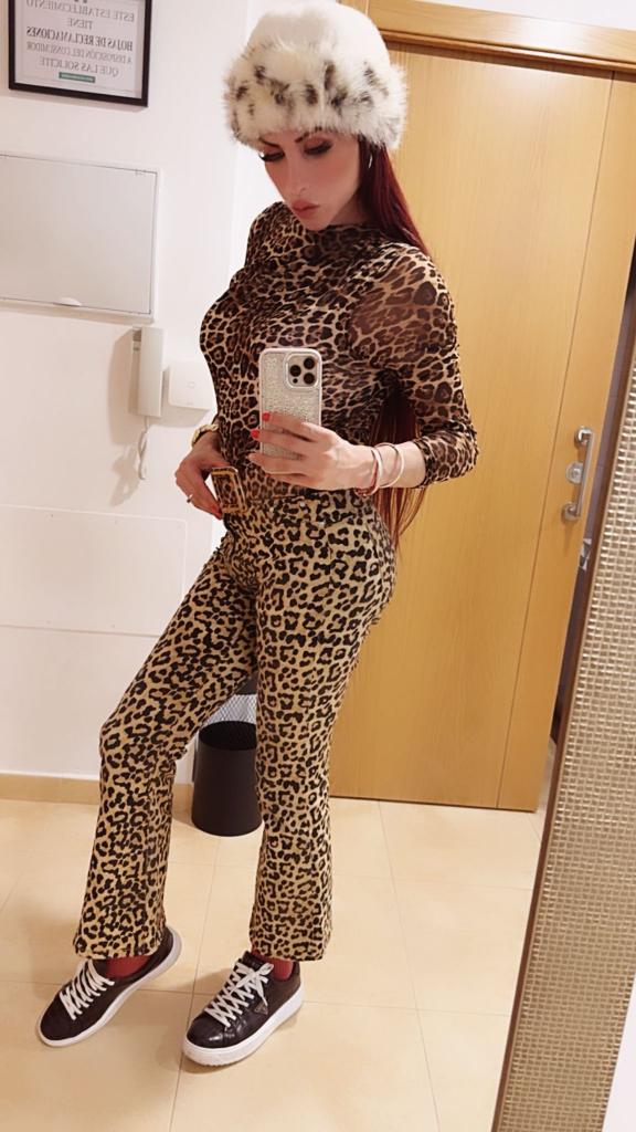 637996155: Transexual en Cáceres