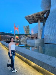 613462734: Chica busca chico en Asturias