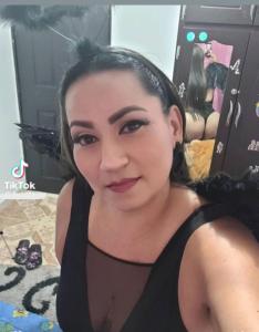 642884738: Chica busca chico en León