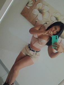 627882068: Chica busca chico en Cádiz