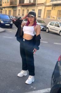 665274571: Chica busca chico en Menorca