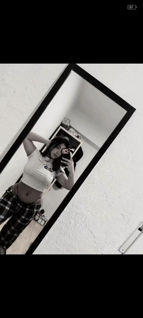 632980763: Chica busca chico en Madrid