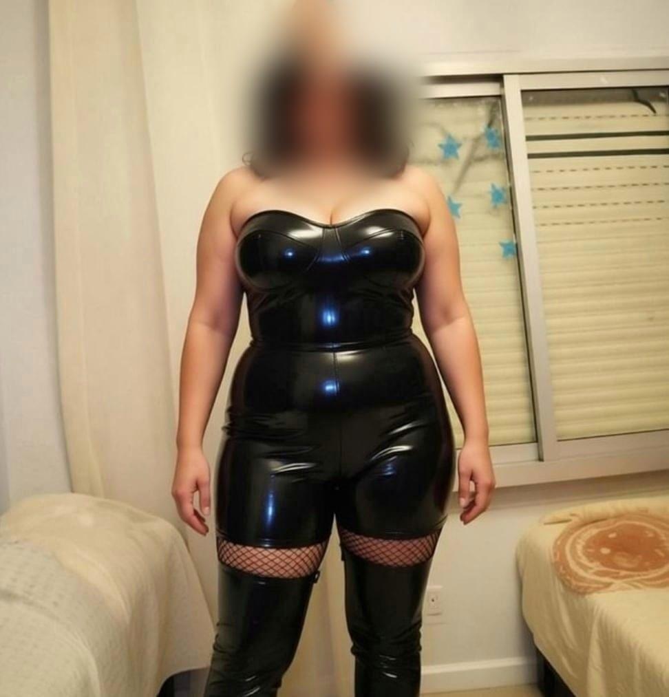 637184734: Chica busca chico en Cádiz