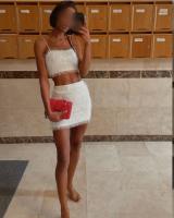 687164834: Chica busca chico en Navarra