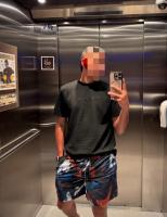 664669094: Chico busca chica en Lugo