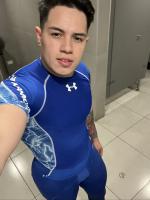 695918947: Chico busca chica en Málaga