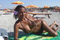 633496817: Chica busca chico en Gerona