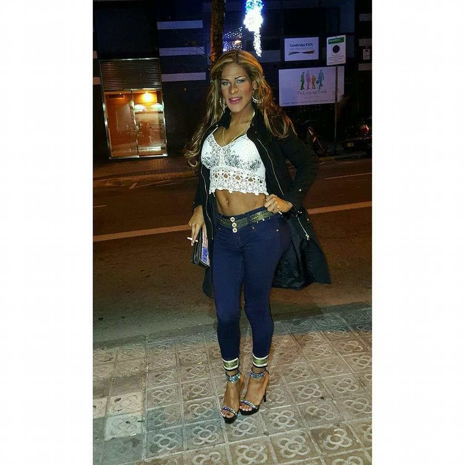 632018148: Travesti en Granada