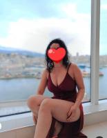 664838024: Chica busca chico en Barcelona