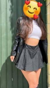 695499533: Chica busca chico en Madrid