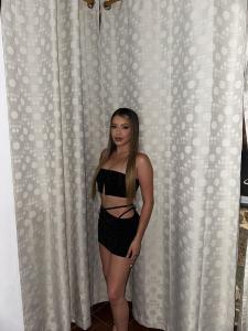 657339213: Chica busca chico en Ibiza