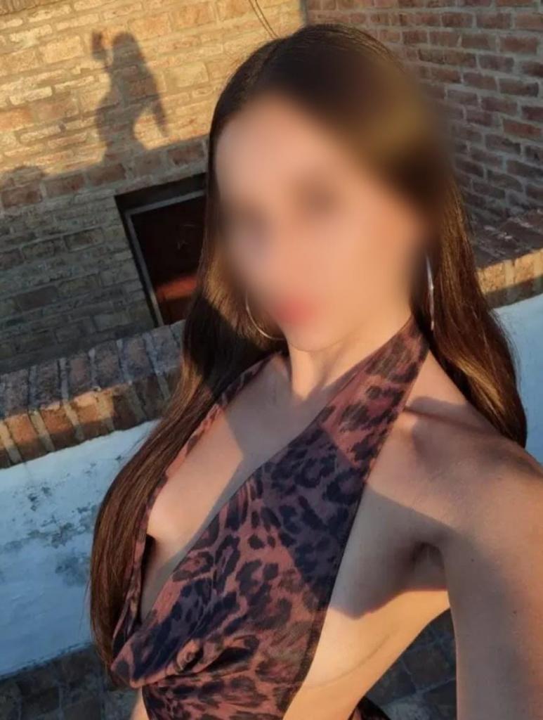 674978382: Chica busca chico en Granada