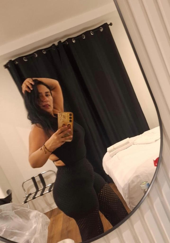 Chica busca chico en Cádiz: 