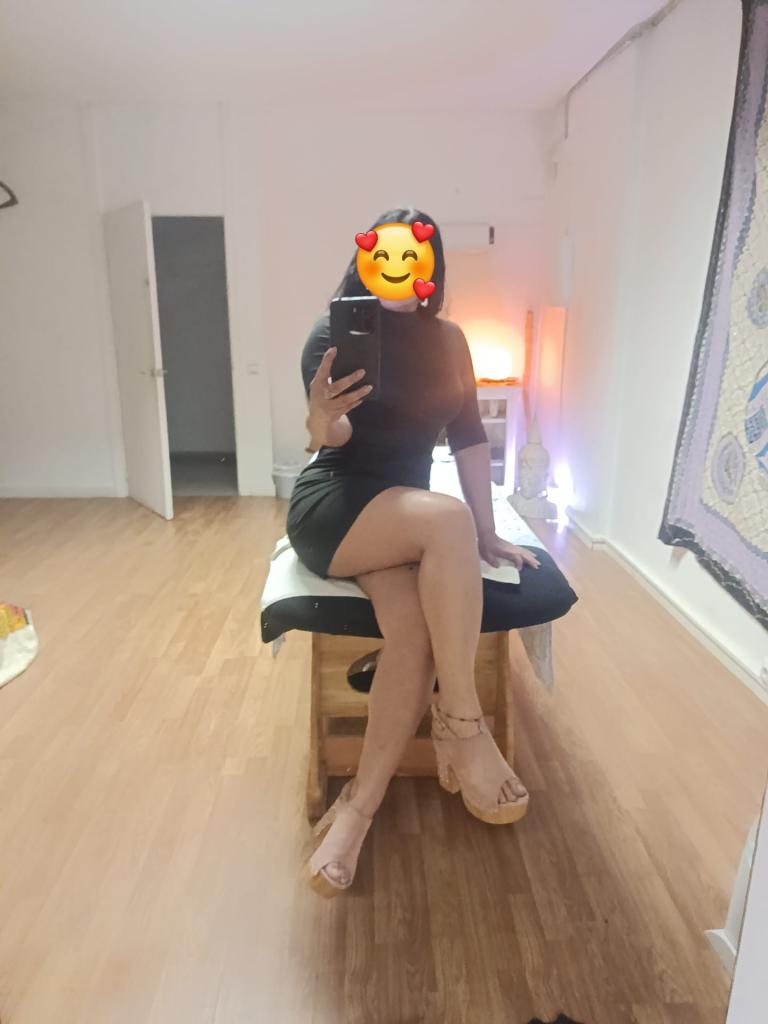 637017845: Chica busca chico en Sevilla