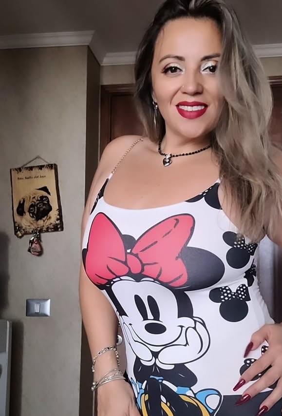 667770264: Chica busca chico en Almería