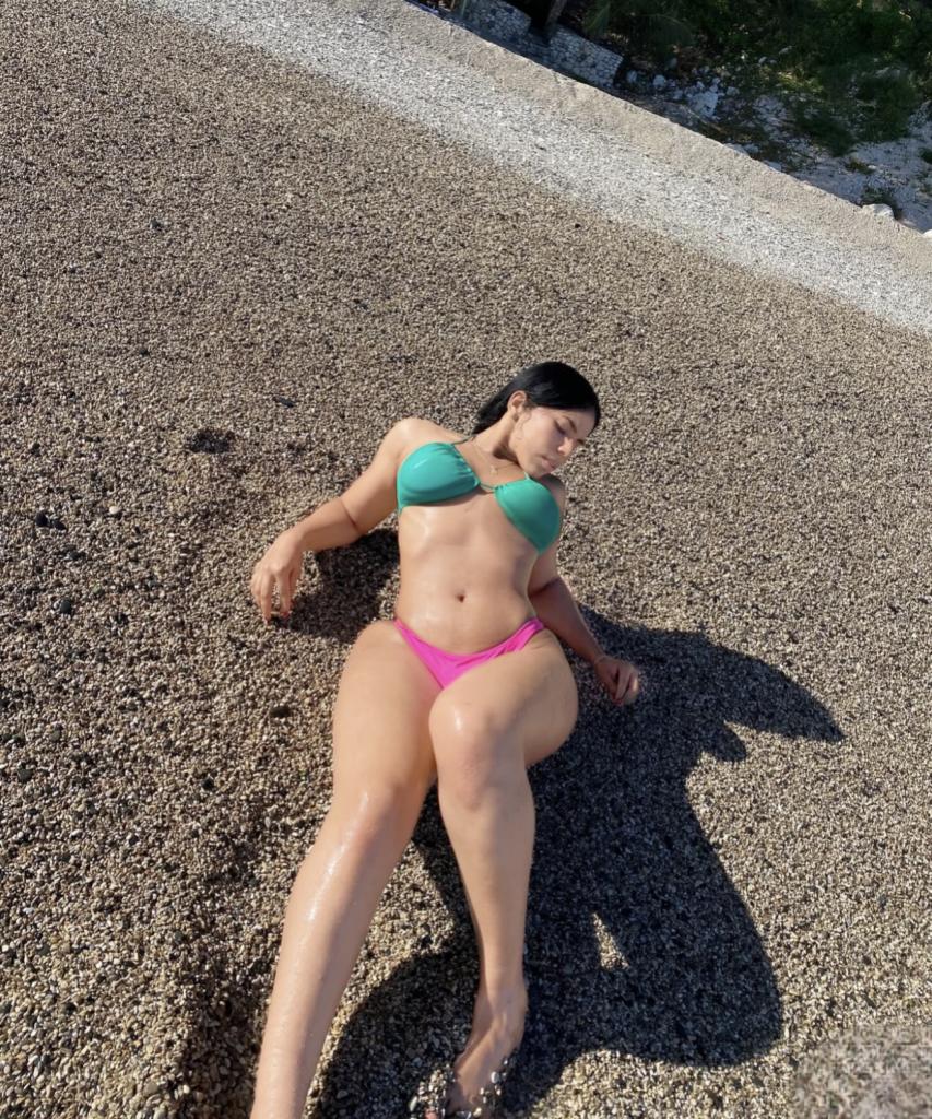 Chica busca chico en Cádiz: 