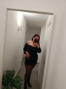 607429595: Chica busca chico en Málaga