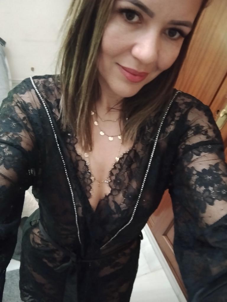 614982489: Chica busca chico en Badajoz